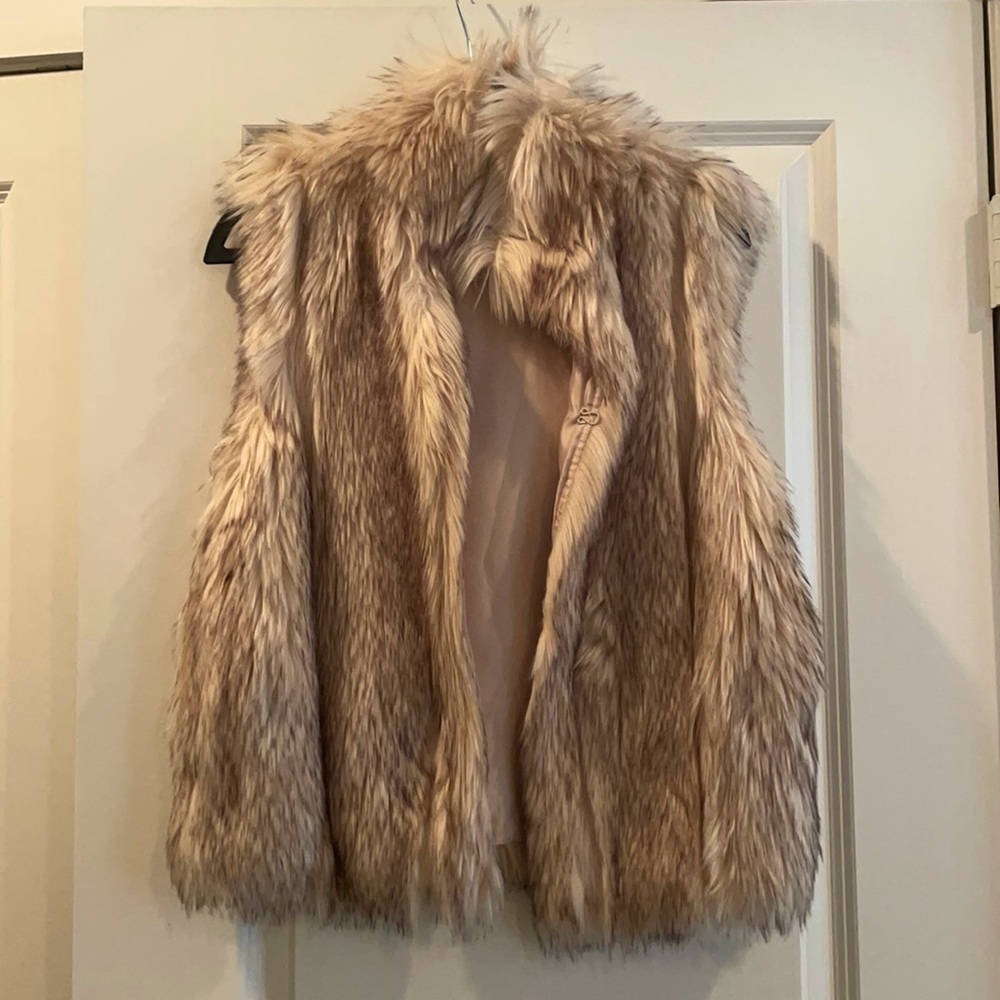 TOPSHOP faux fur vest